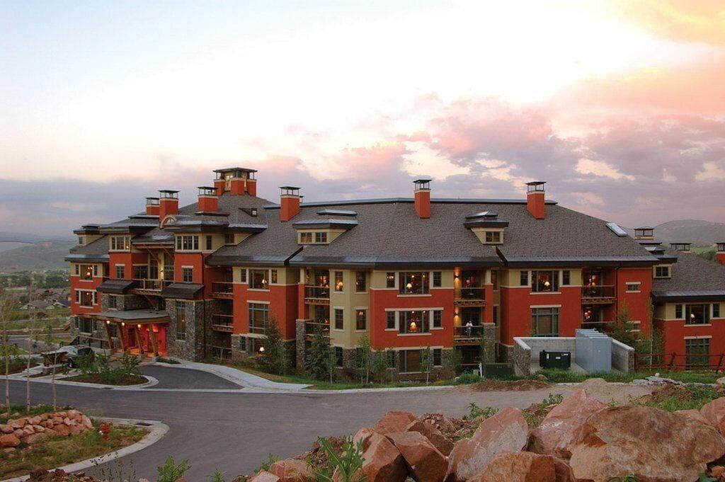 Worldmark Park City Hotel Exterior photo