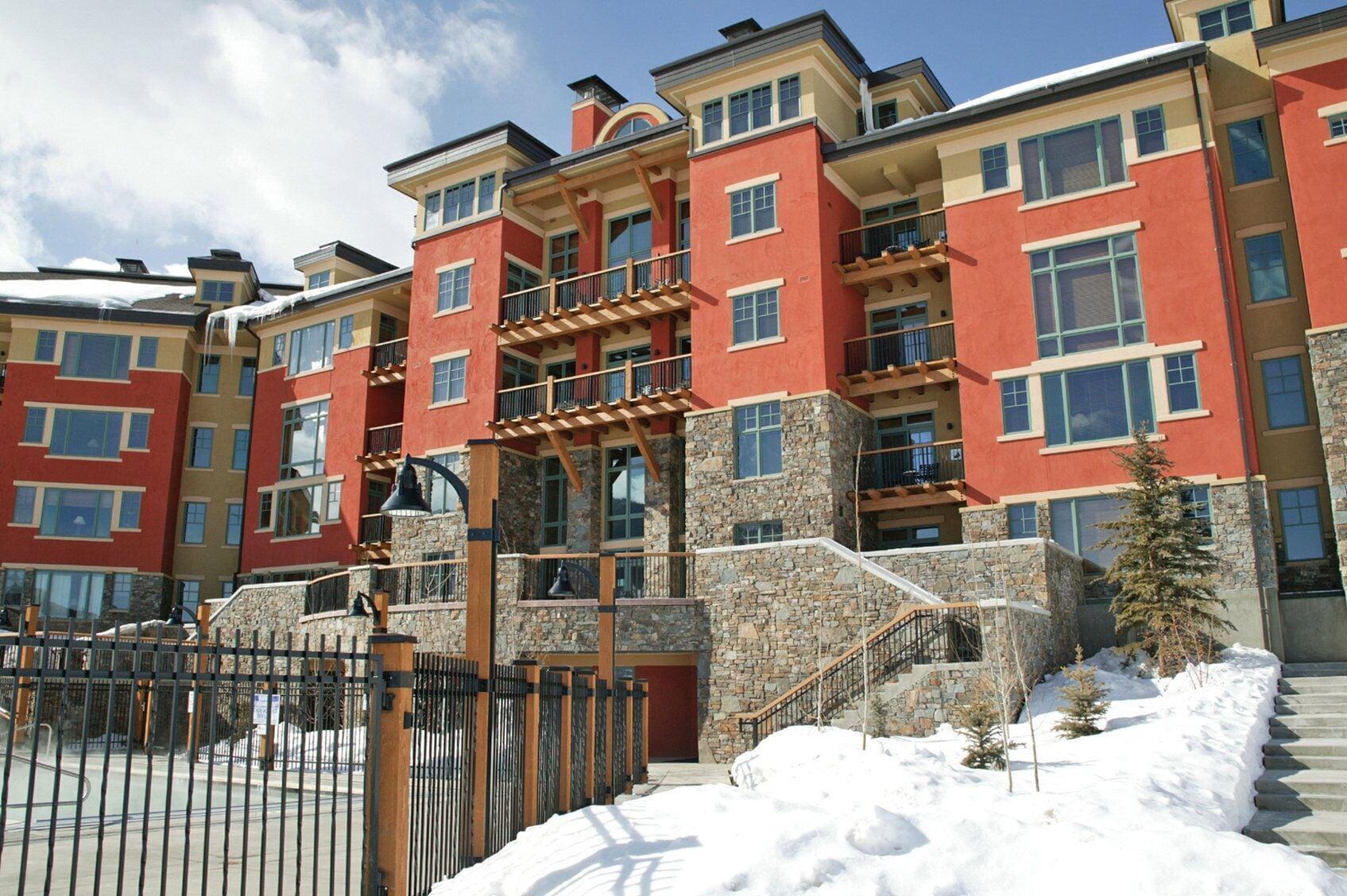 Worldmark Park City Hotel Exterior photo